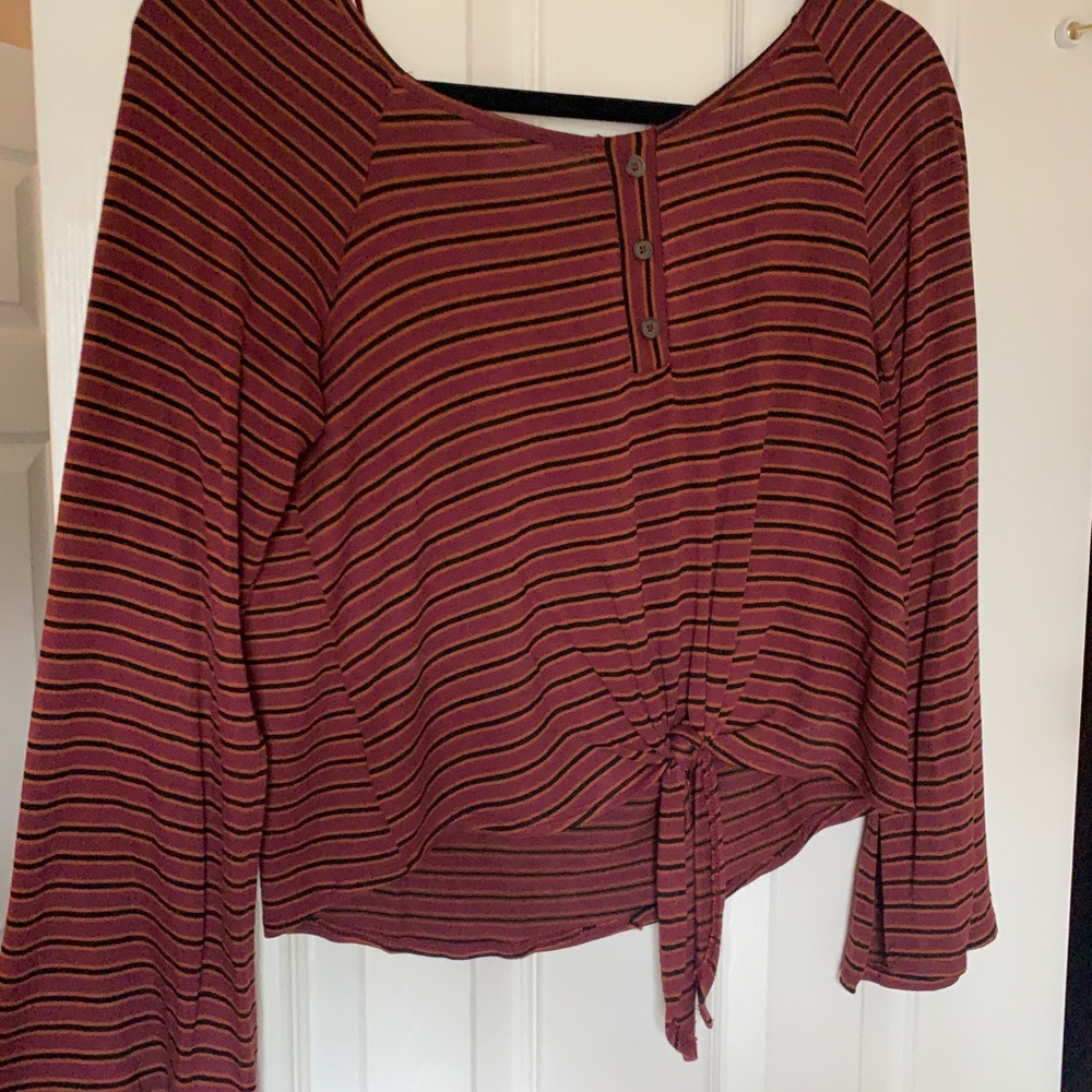 RED STRIPED MID-BUTTON UP BLOUSE